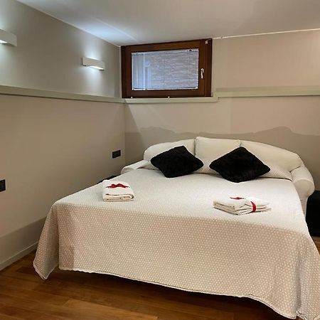 San Marco Apartment With Canal View Βενετία Εξωτερικό φωτογραφία
