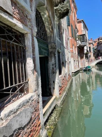 San Marco Apartment With Canal View Βενετία Εξωτερικό φωτογραφία