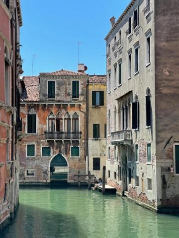 San Marco Apartment With Canal View Βενετία Εξωτερικό φωτογραφία