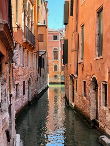 San Marco Apartment With Canal View Βενετία Εξωτερικό φωτογραφία